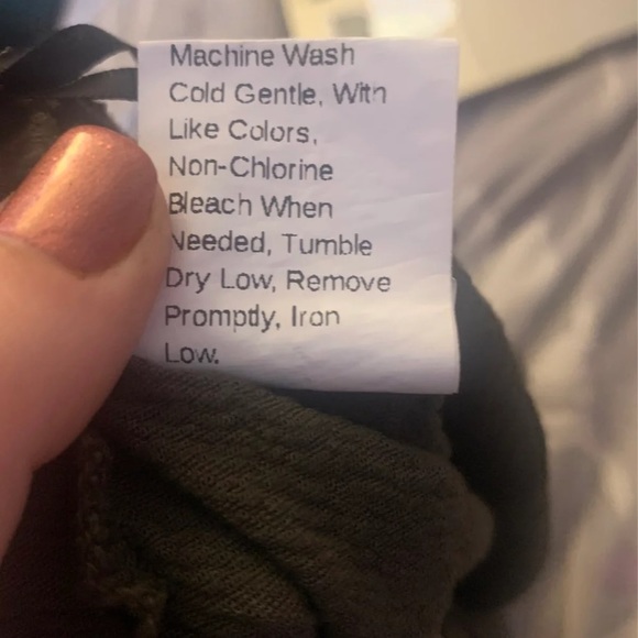 Shein Army Green Shorts‎ - Picture 4 of 5